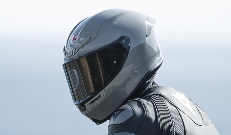 九州ツーリングで後悔しないヘルメット選び｜軽さで差が出るK6Sとは